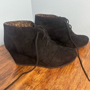 Penny Lace Up Wedge